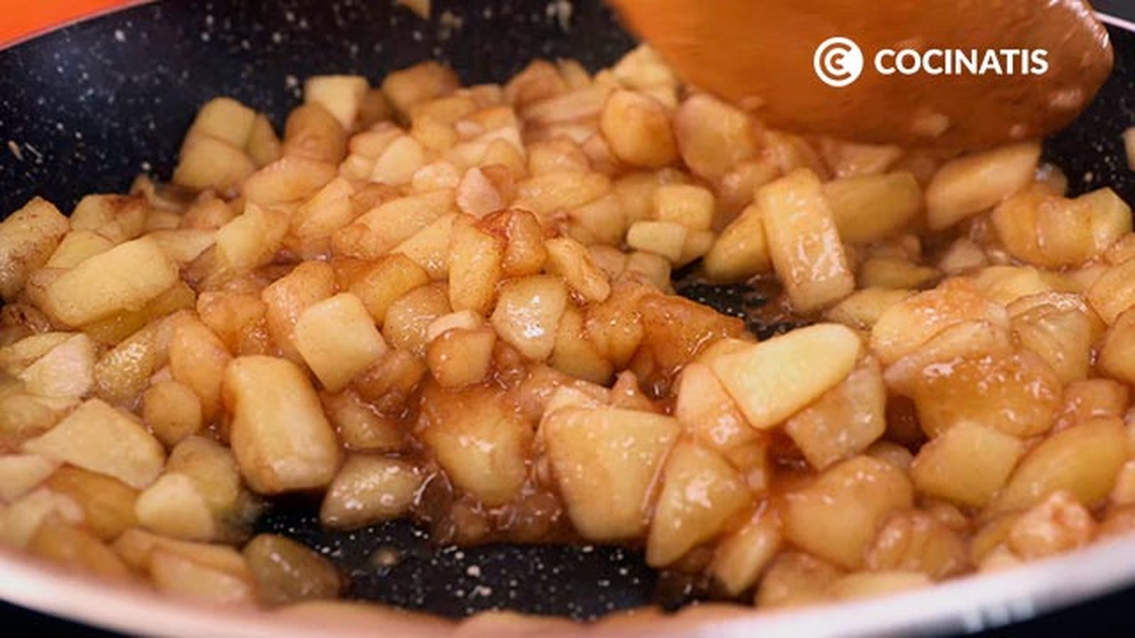 Receta de tarta de manzana crujiente paso 1 Receta de tarta de manzana crujiente paso 1