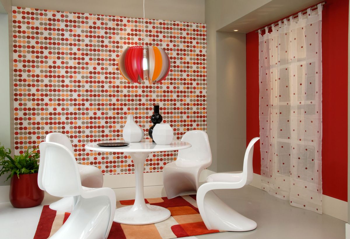 Cómo empapelar la pared paso 7