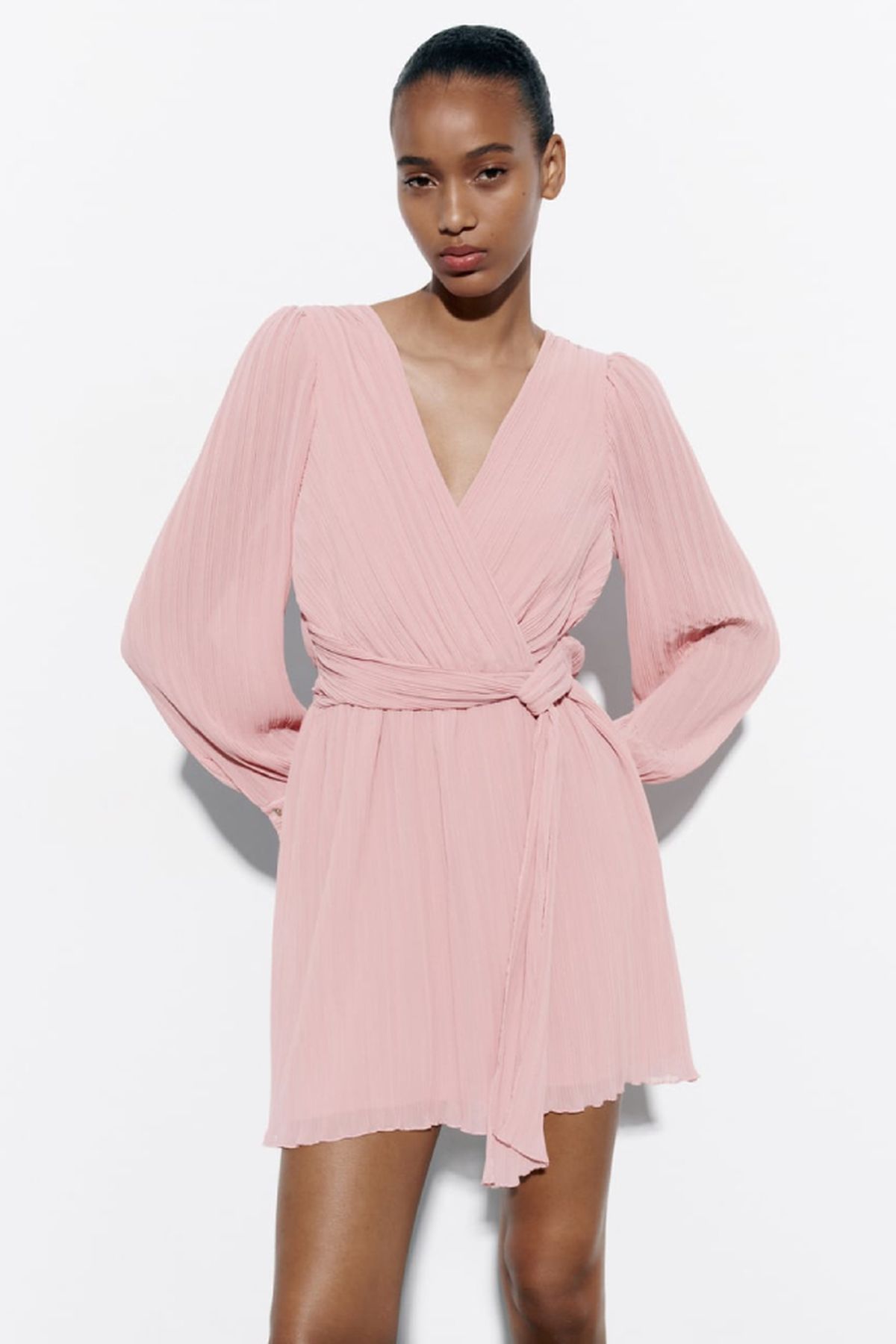 7 vestidos invitadas comuniones zara 1 opcion