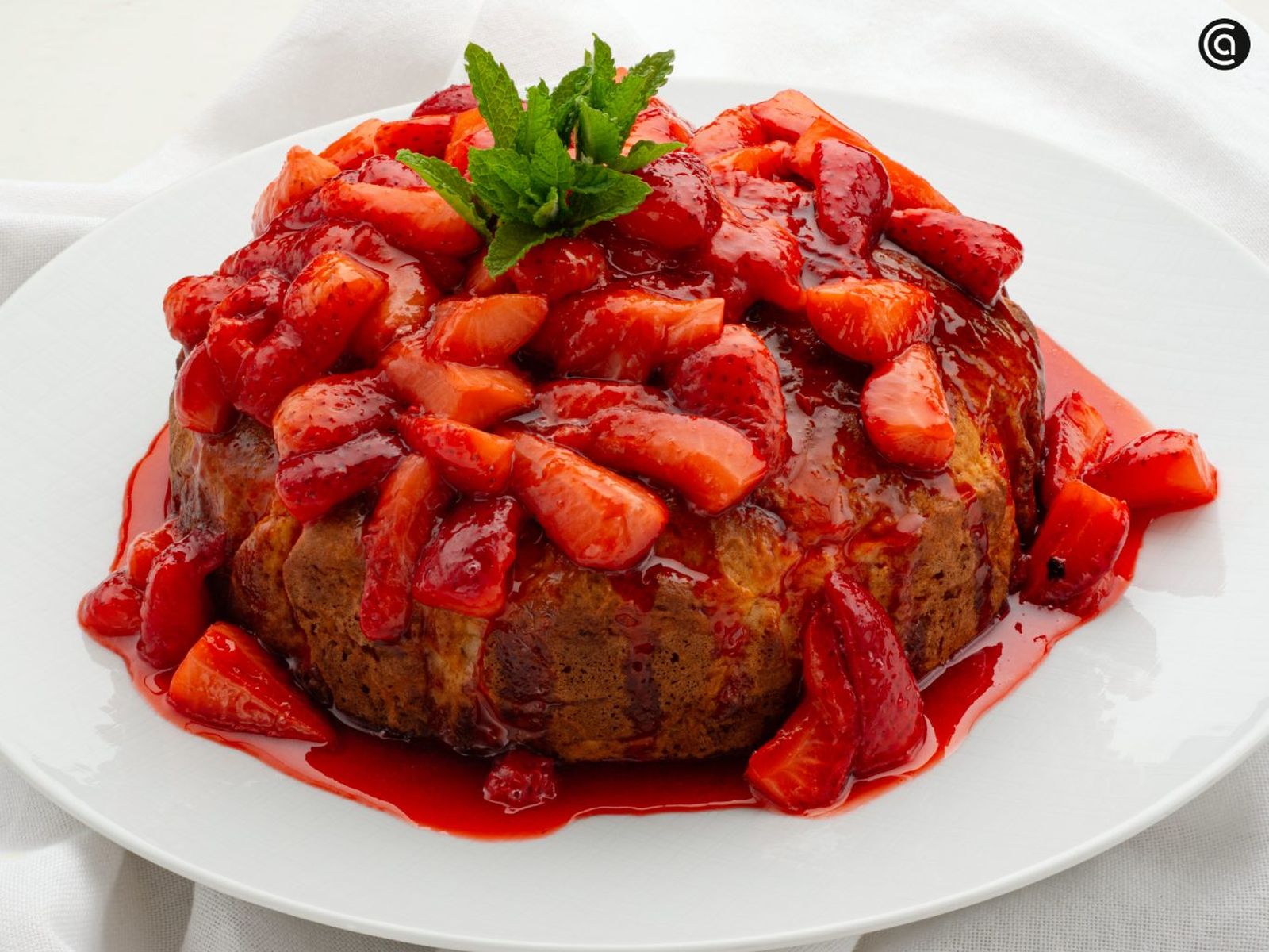 Tarta de ricotta al horno con fresas, receta de Eva Arguiñano