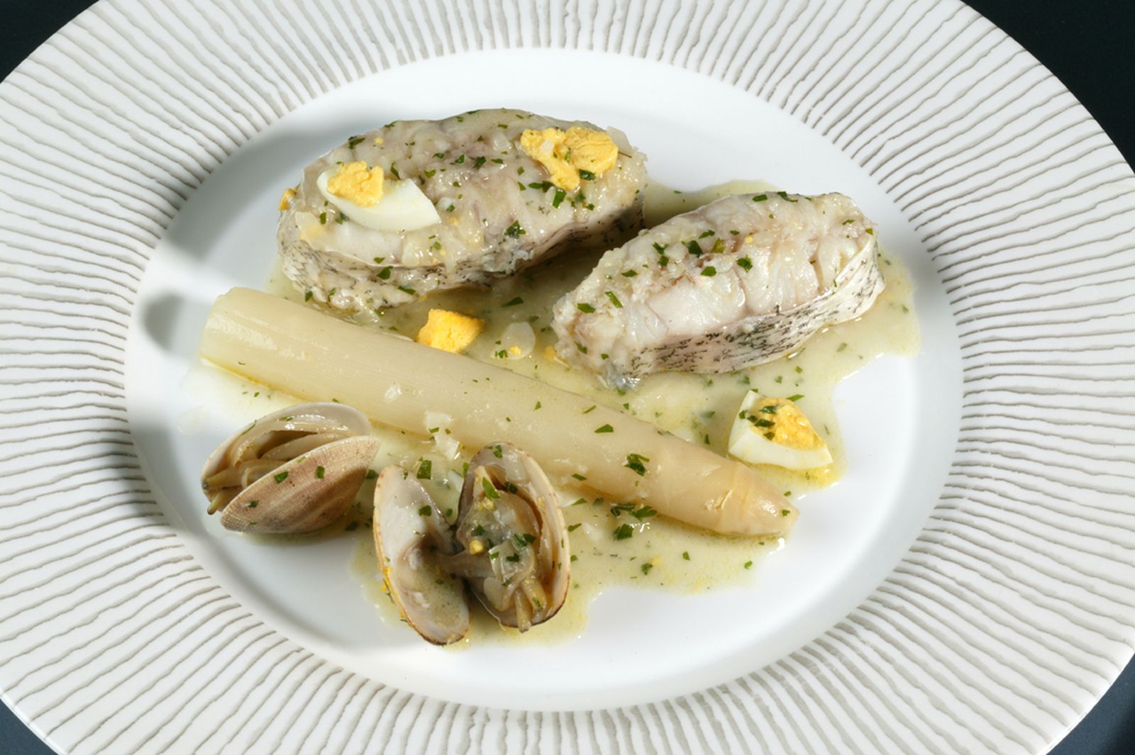 Locha en salsa verde Locha en salsa verde