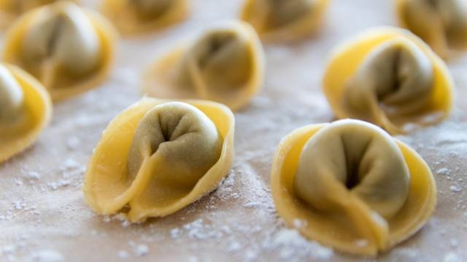 tortellini caseros carne salsa queso