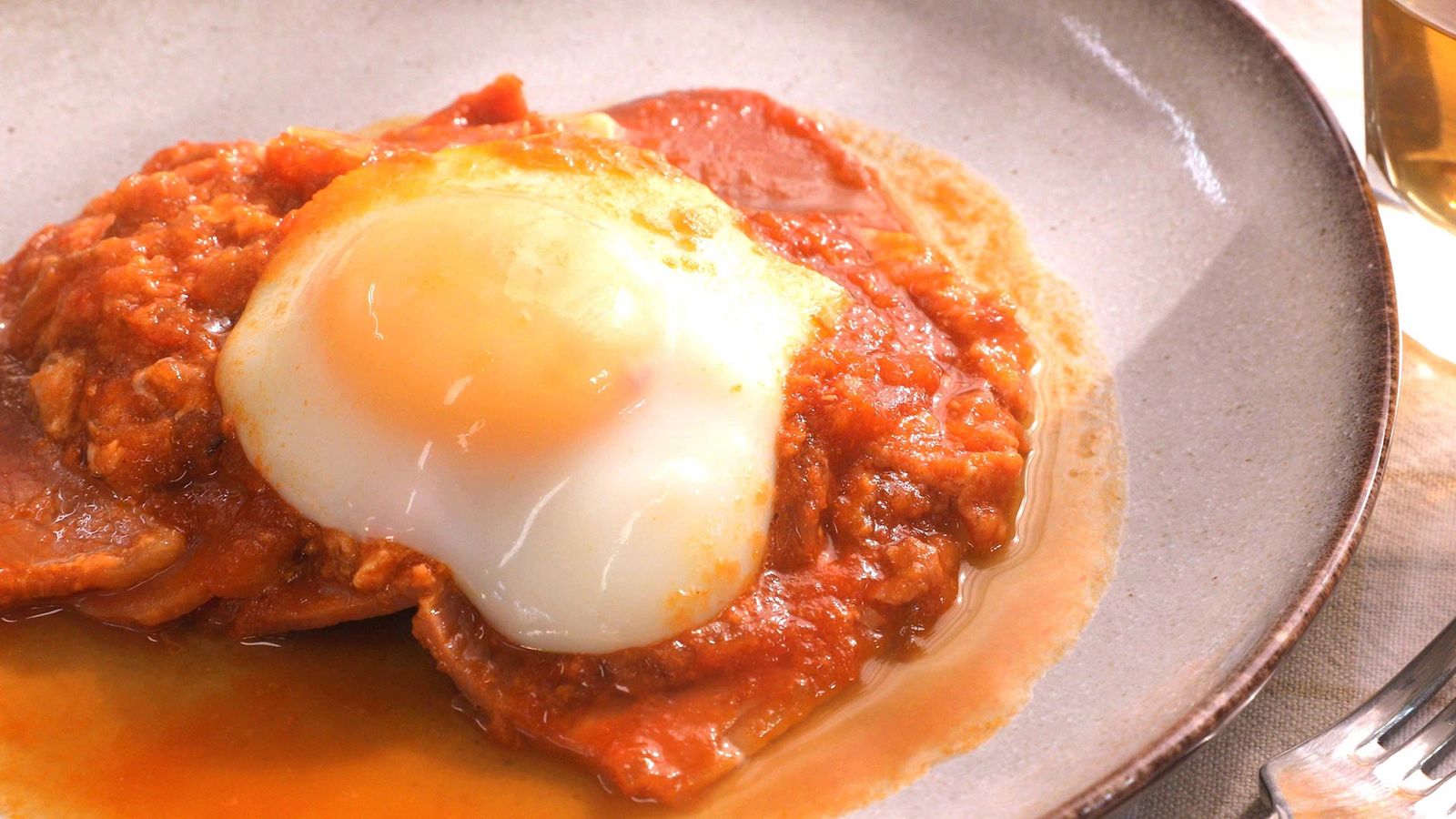 Jamón con tomate y huevo paso 5 Jamón con tomate y huevo paso 5