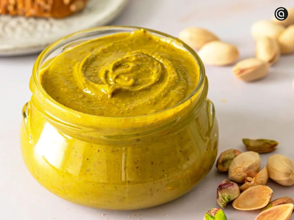 La crema de pistacho, untuosa y adictiva, ha pasado de rareza gourmet a tendencia que conquista panaderías y supermercados.