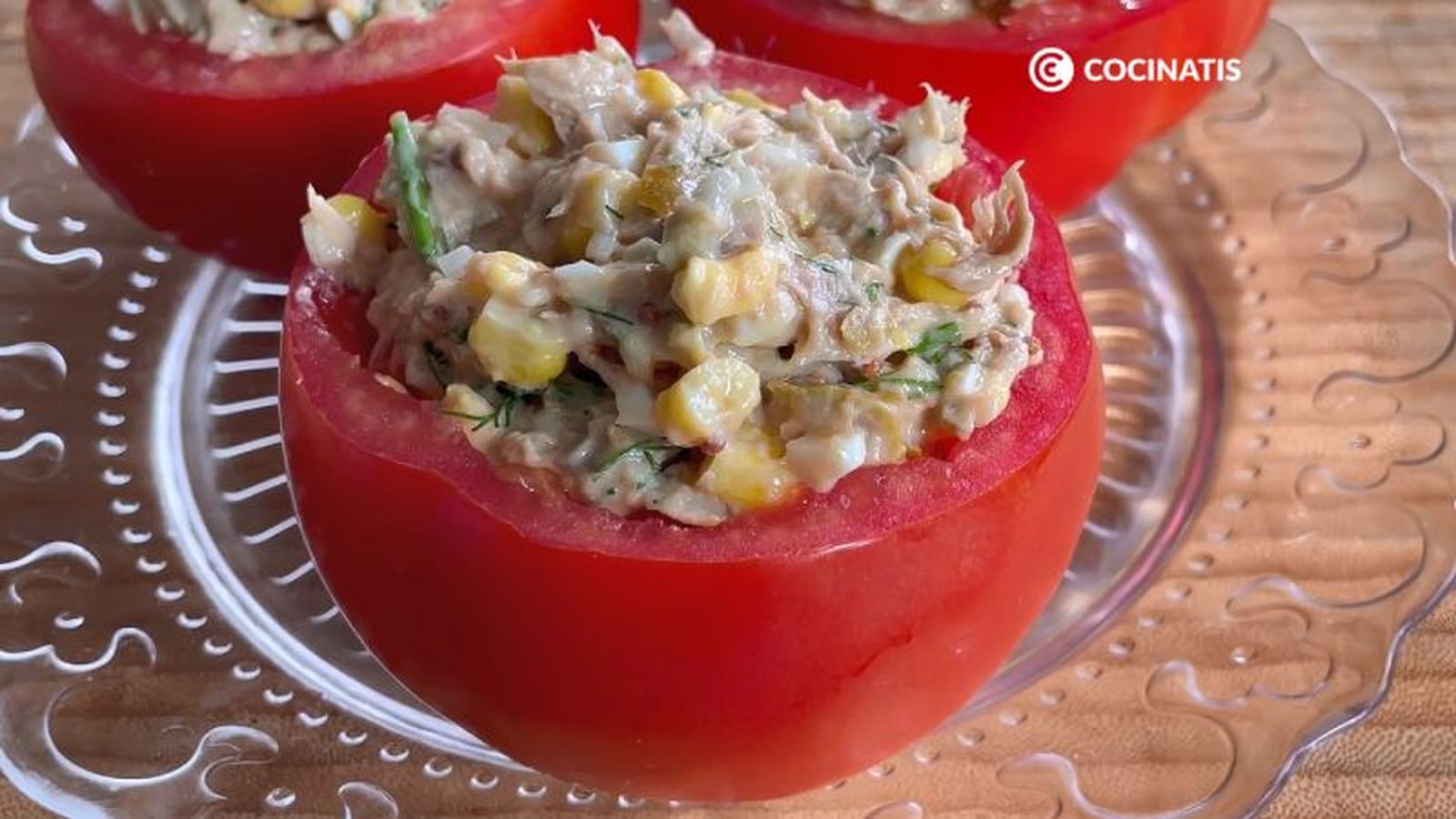 Tomates rellenos con atún