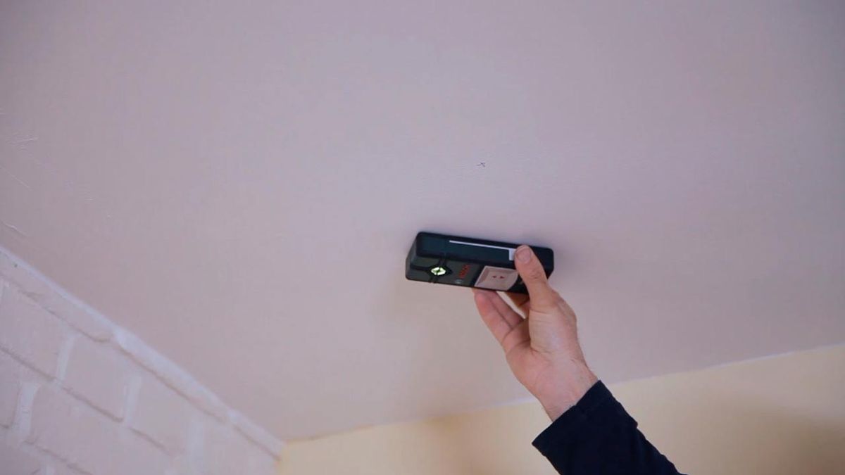 Tipos de tacos para el techo paso 2