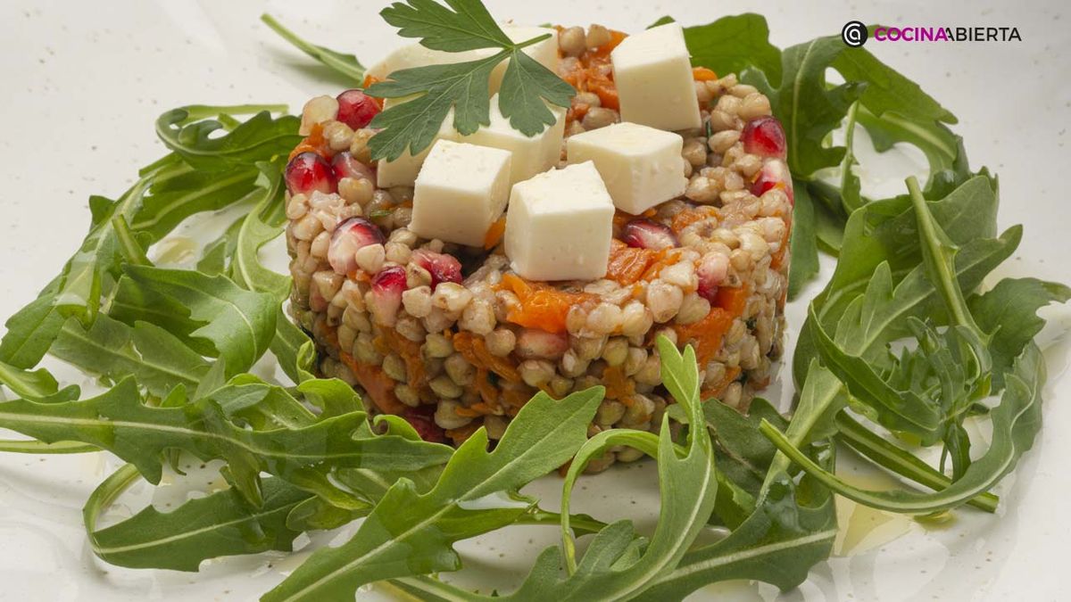 Ensalada de trigo sarraceno, calabaza y granada