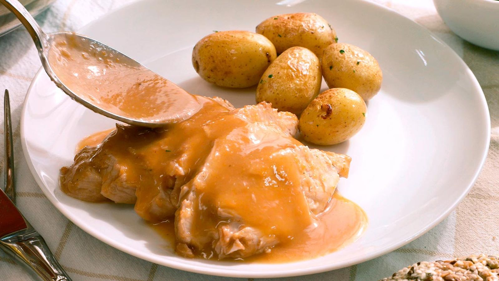 Recopilatorio de salsas fáciles para acompañar platos de carne salsa de manzana y zanahoria Recopilatorio de salsas fáciles para acompañar platos de carne salsa de manzana y zanahoria
