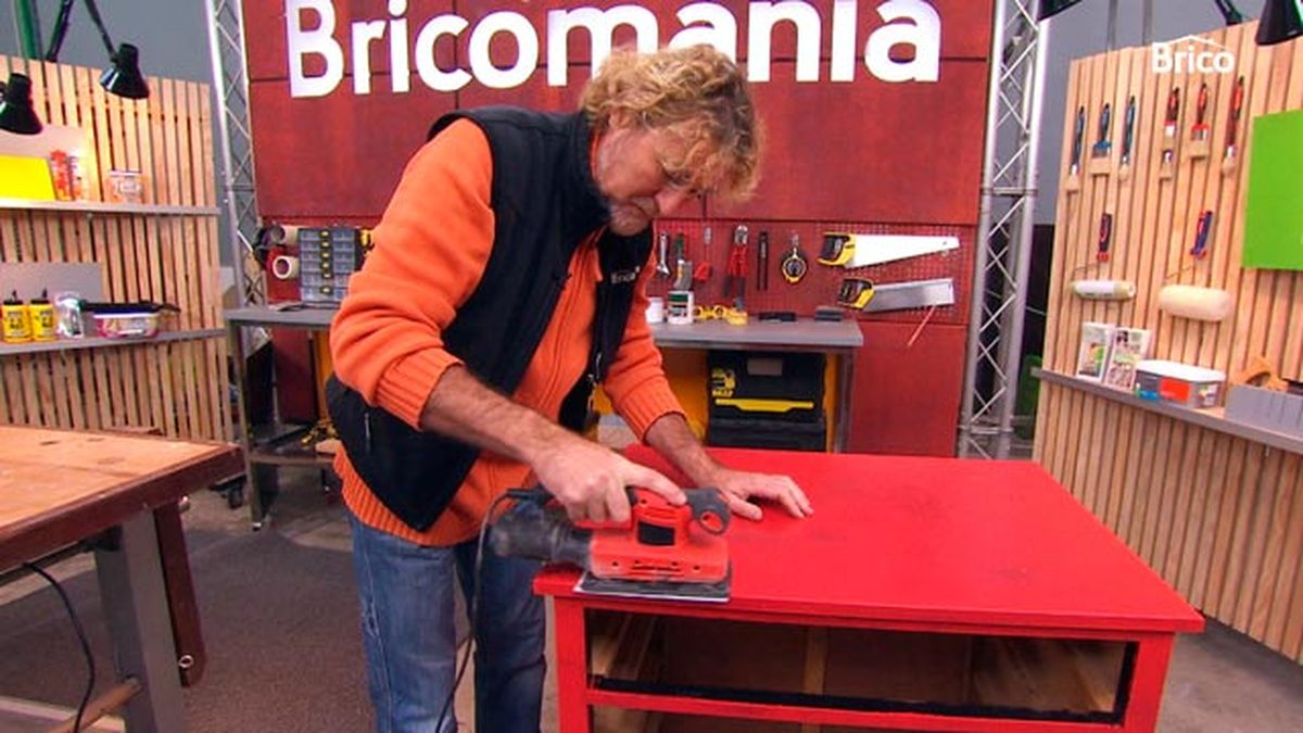 Comoda con pintura pizarra paso 1