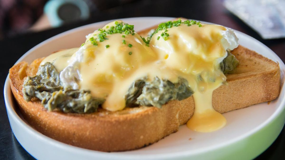 tostada huevos florentina