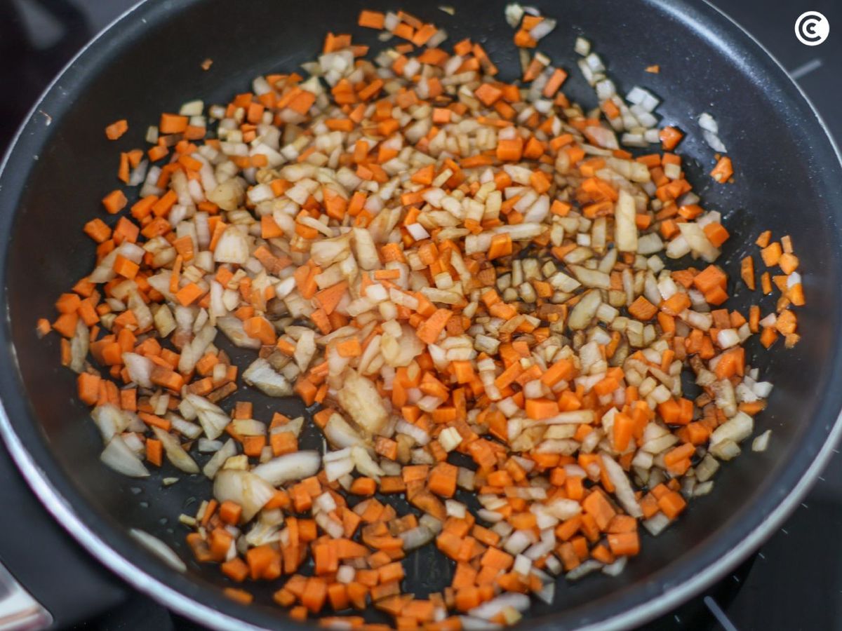 Sofrito de verduras para el arroz de coliflor