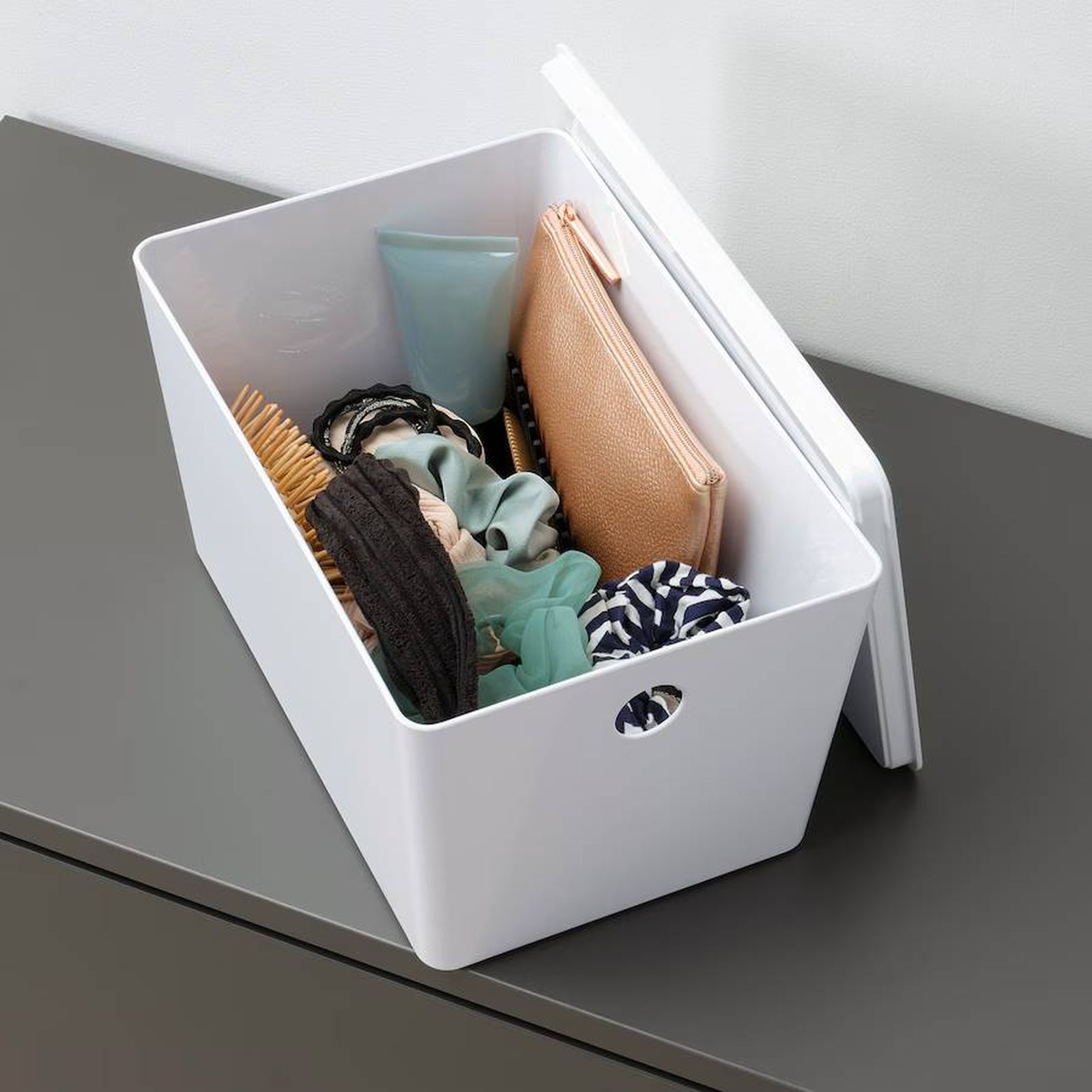 Caja con tapa KUGGIS (18x26x15 cm) de IKEA. / IKEA Caja con tapa KUGGIS (18x26x15 cm) de IKEA. / IKEA