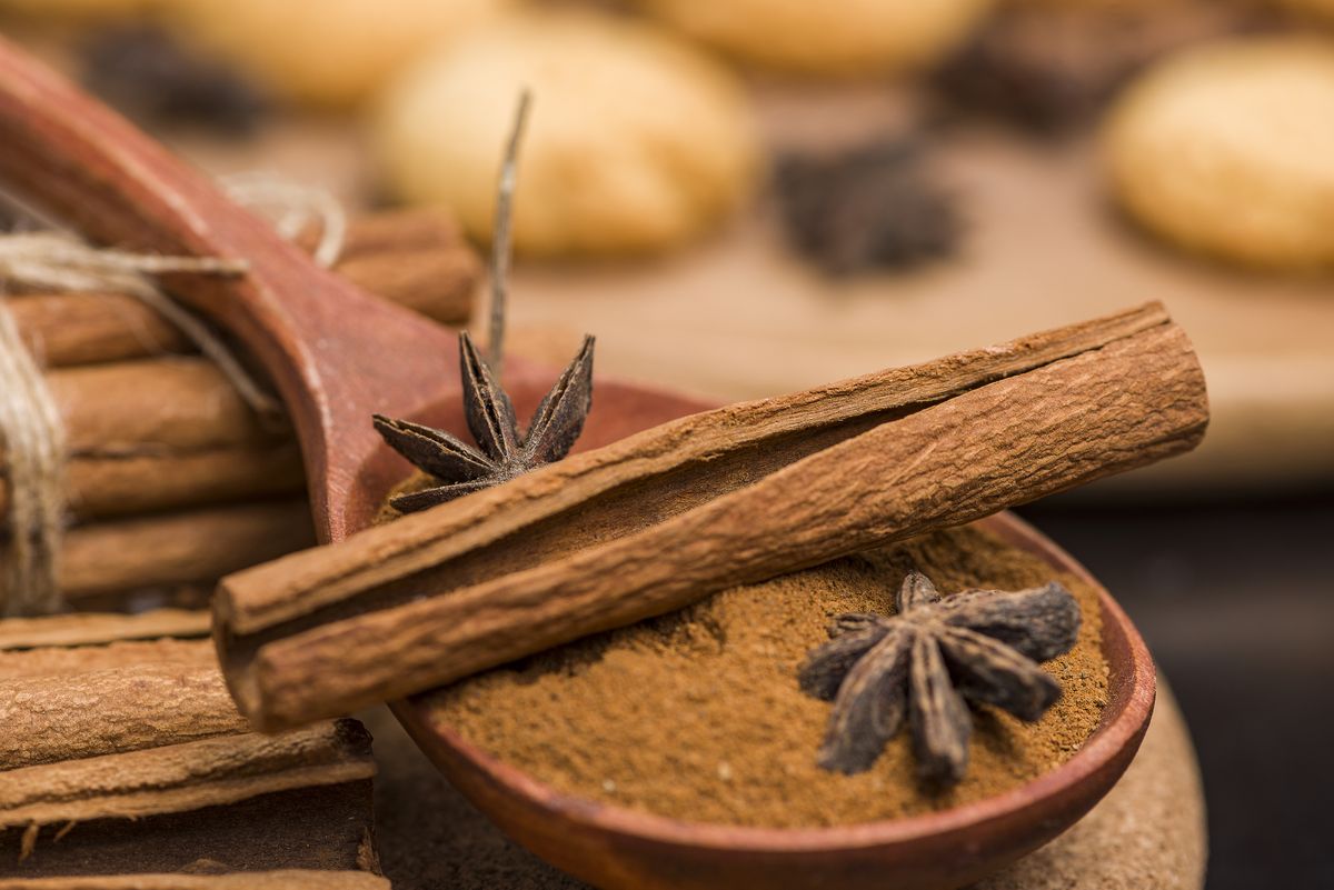 Canela de Ceilán y anís estrellado: dos especias clásicas que aportan aroma, textura y elegancia.