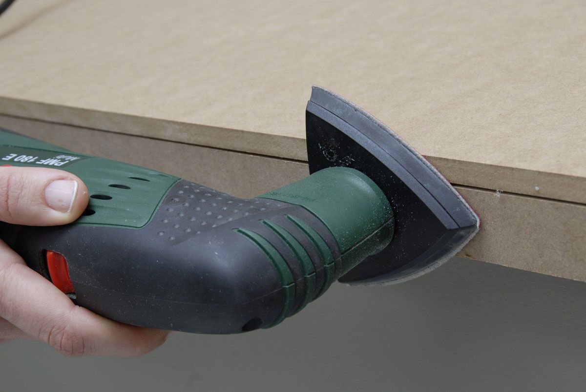 Decorar un dormitorio con un friso rústico paso 8