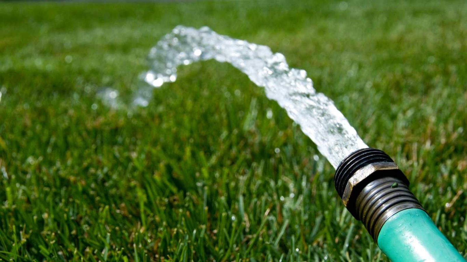 Achicar agua sin bomba