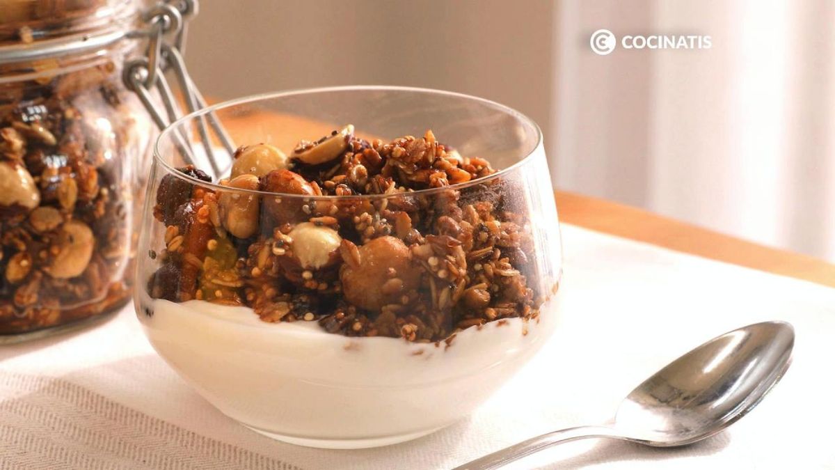 Muesli casero con yogur