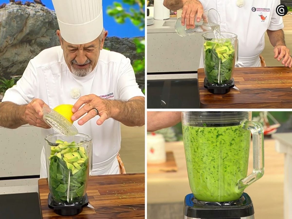 Tritura las espinacas, el pepino, el aguacate y el zumo de medio limón con agua