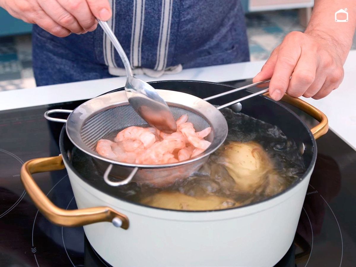 Cocer las gambas para la ensaladilla