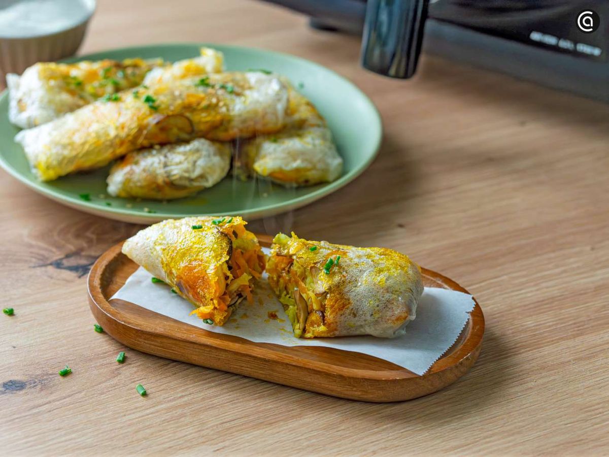 Sirve los rollitos de primavera