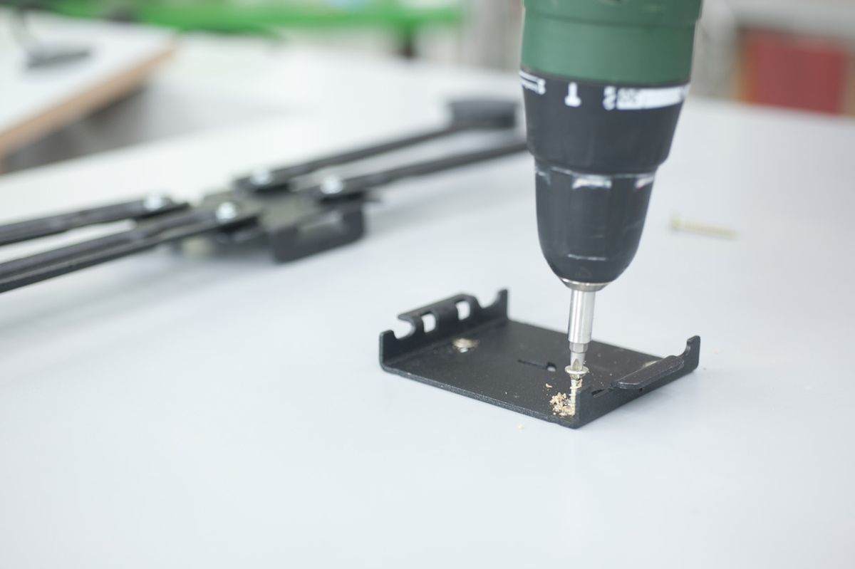 Bricomania 687 Mueble multimedia giratorio p17