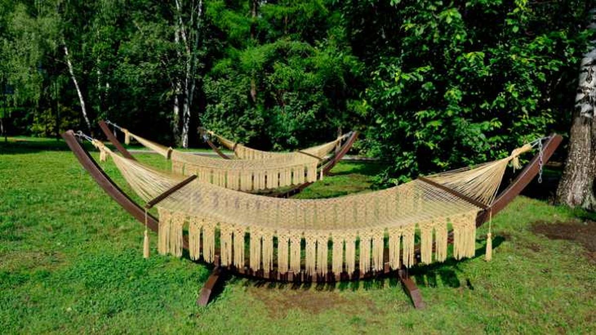 Soportes de madera para hamacas