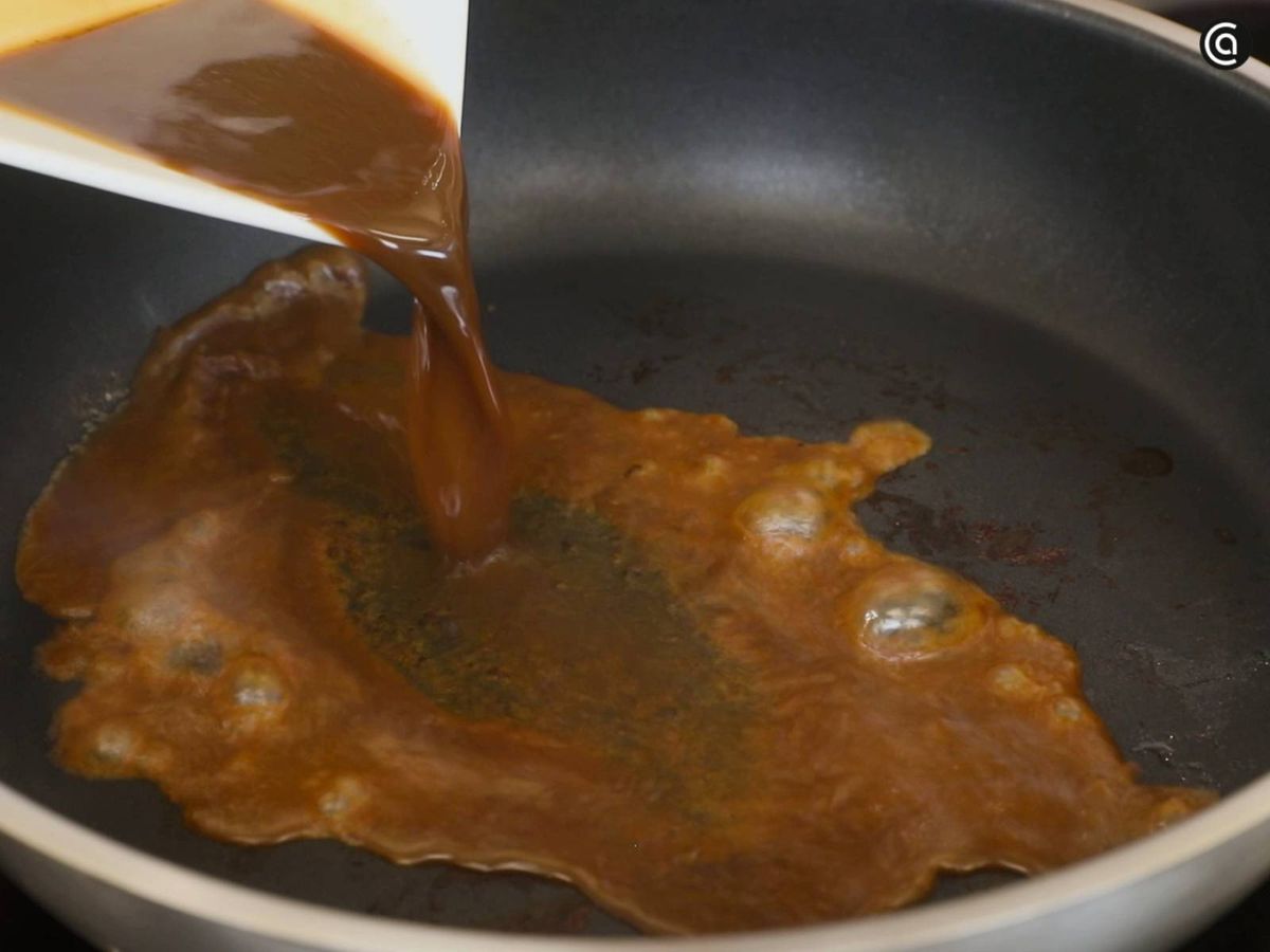 Reduce el café para la salsa