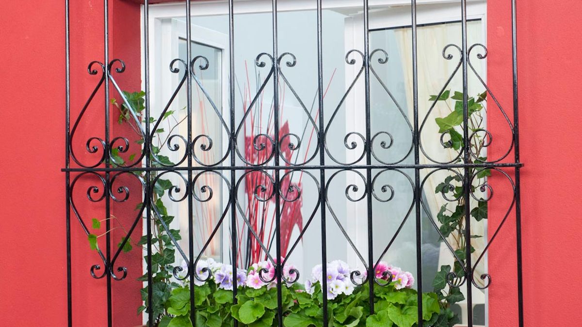 Bricomania 692 Crear verja para ventana p15