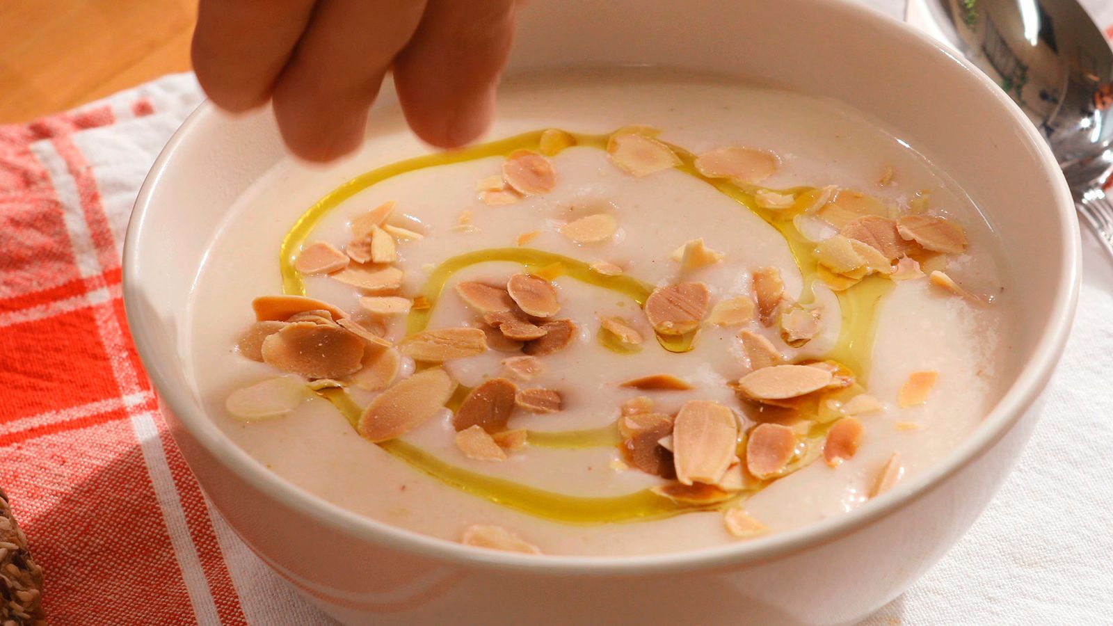 Crema de coliflor y almendras Paso 5 Crema de coliflor y almendras Paso 5