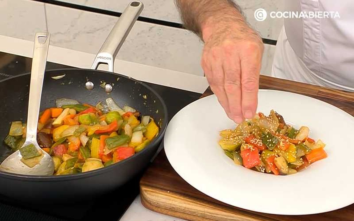 Espolvorea semillas de sésamo