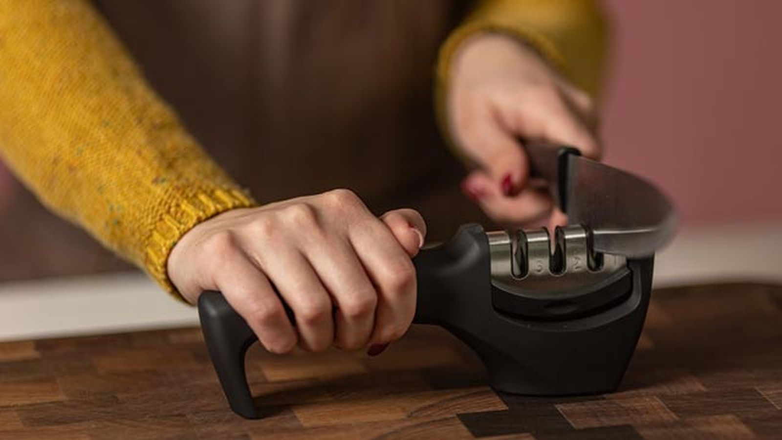 como sacar filo cuchillo con afilador manual como sacar filo cuchillo con afilador manual
