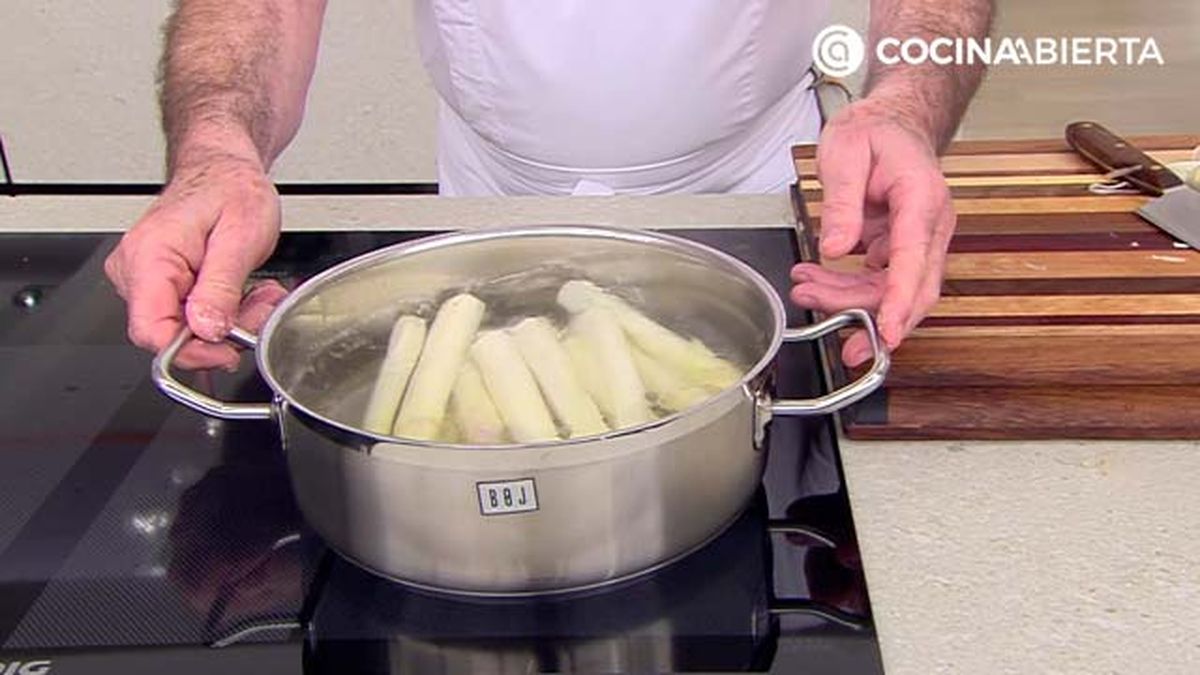 KARL6939 esparragos salsa p2