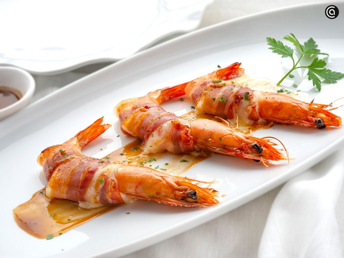 El aperitivo estrella de Joseba Arguiñano: bocados de langostino y bacon con salsa agridulce