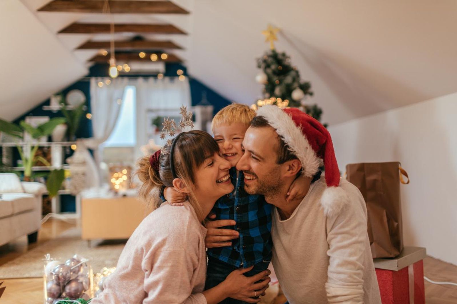 Enviar postales o hacer un muñeco de nieve son planes perfectos en Navidad