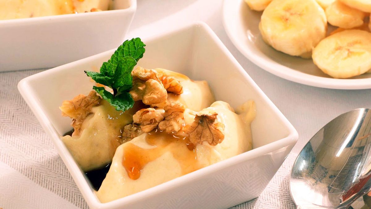 Disfruta de un refrescante helado de plátano