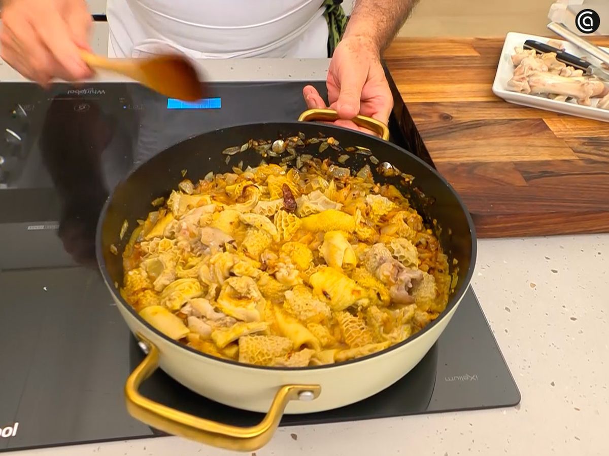 Cocina todo junto: el majado, los callos y la manita de cerdo
