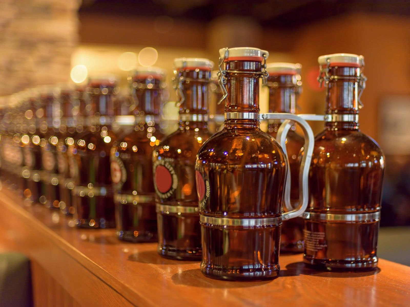 La cerveza se mantiene fresca entre siete y diez días desde su envasado La cerveza se mantiene fresca entre siete y diez días desde su envasado
