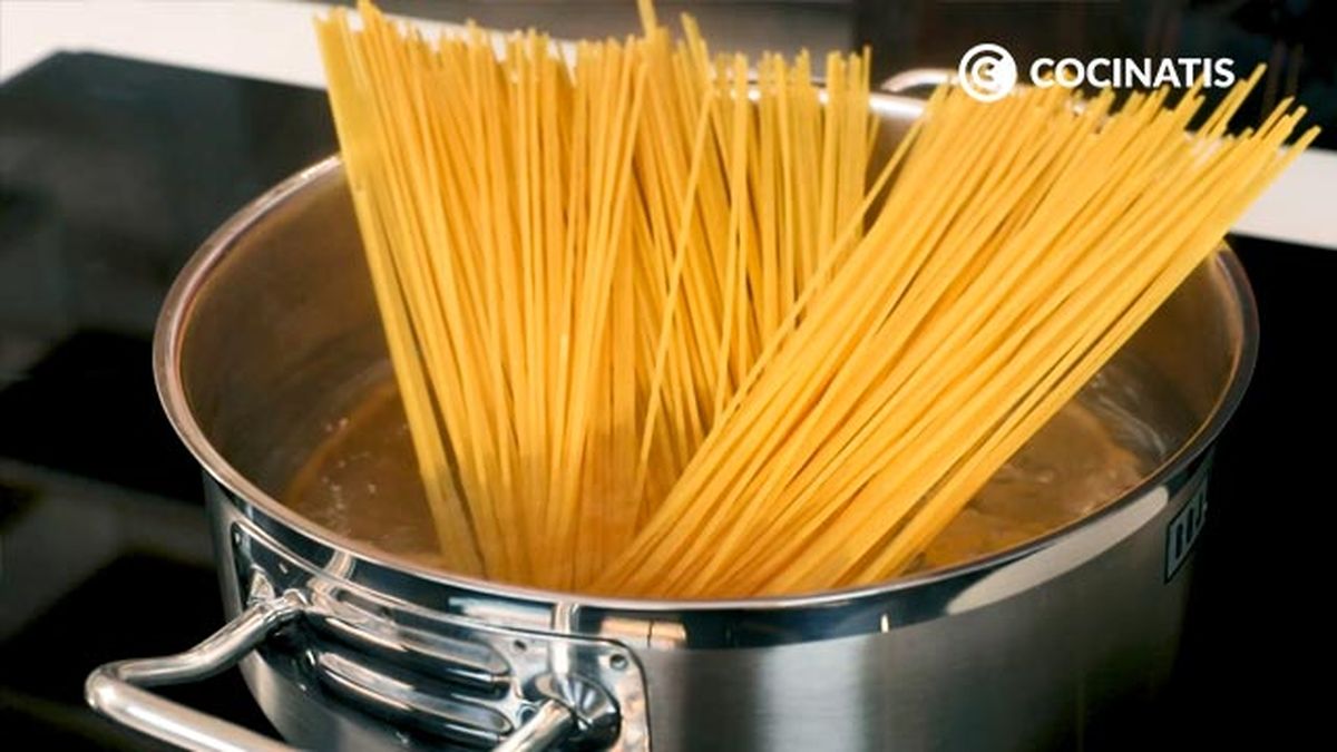 Receta de espaguetis con gambas al ajillo  paso 3