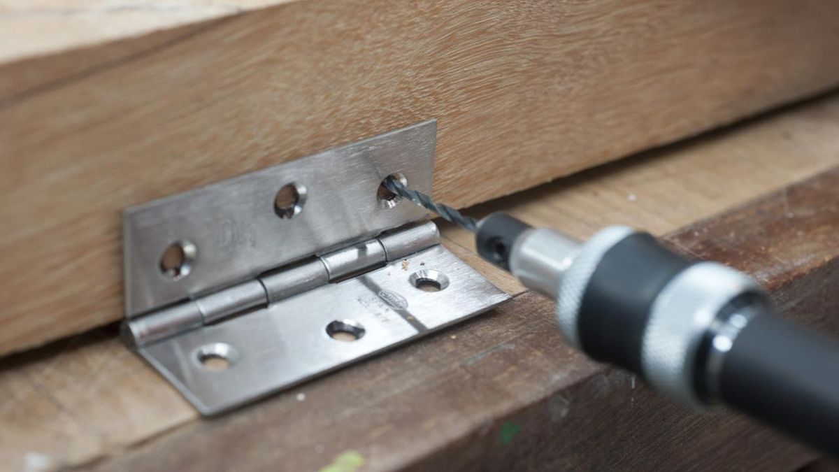 Bricomania 711 Mesa y bancos abatibles p9