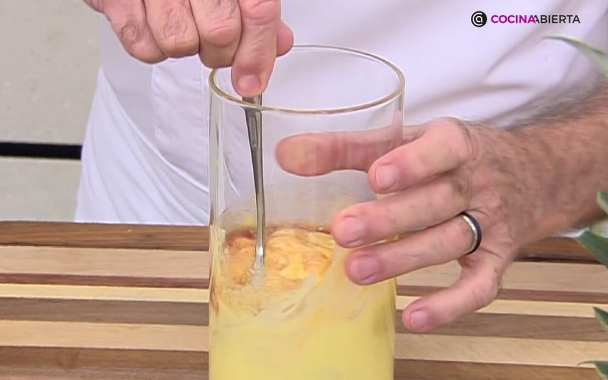 Remueve bien para integrar todos los ingredientes