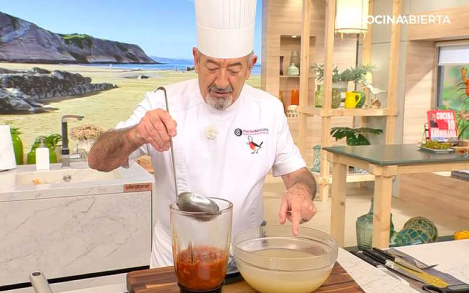 Tritura con el caldo de la cocción de los callos Tritura con el caldo de la cocción de los callos