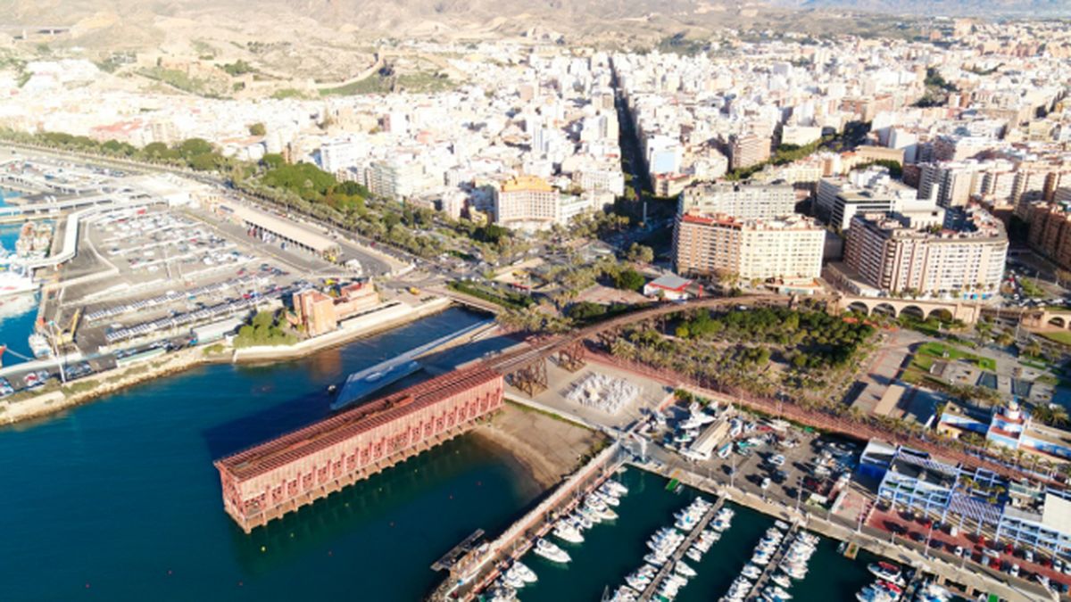 cable ingles almeria puerto almeria 22