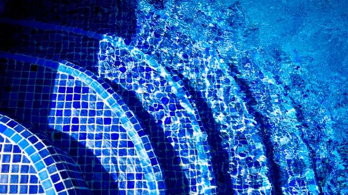 cuanto tiempo puede estar una piscina de gresite sin agua 4