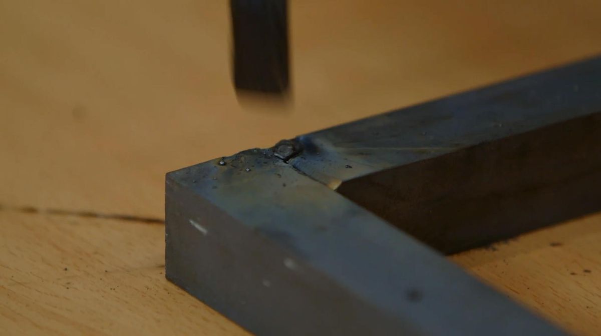 Hacer una mesa alta con estructura soldada paso 7