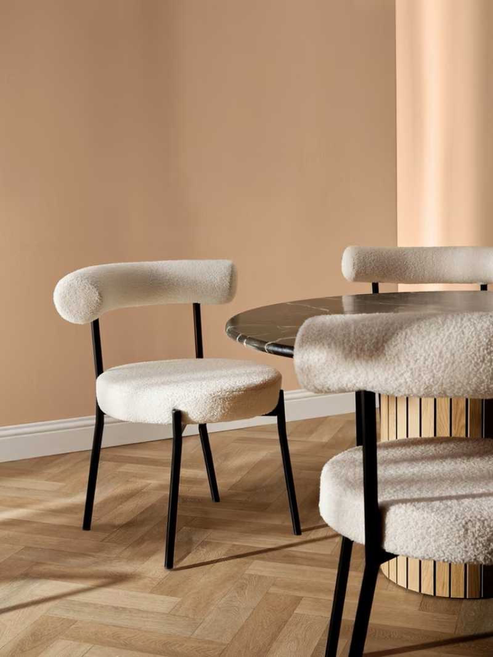 Silla bouclé. Silla bouclé.