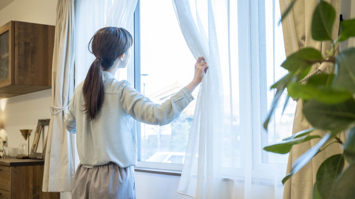 Mide bien la ventana para que las cortinas se adapten a su tamaño