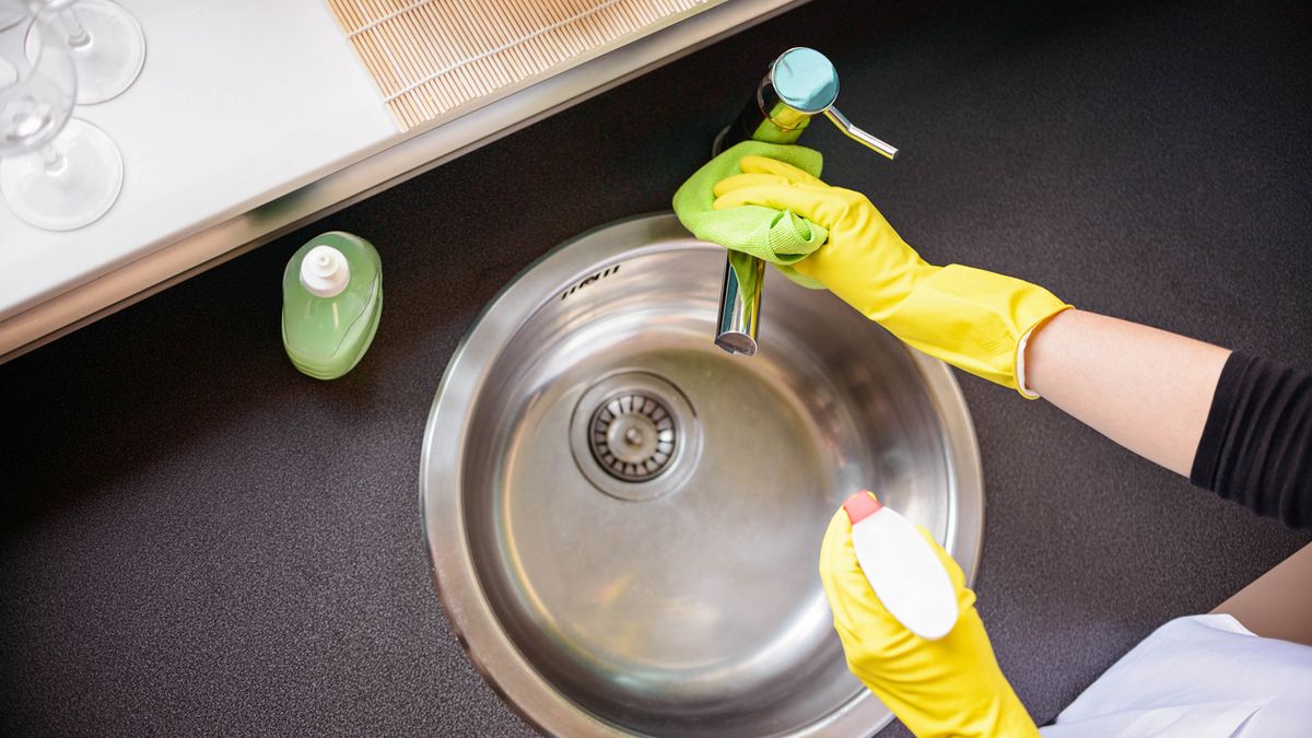 diez objetos del hogar con mas bacterias fregadero