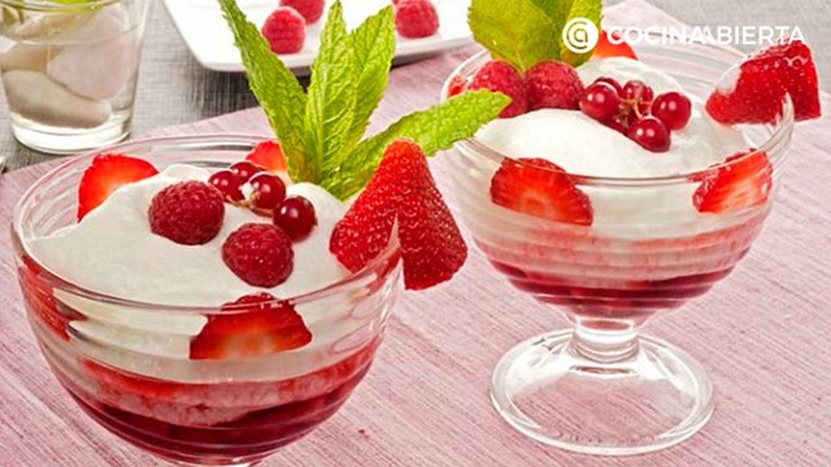 postres con fresas con yogur