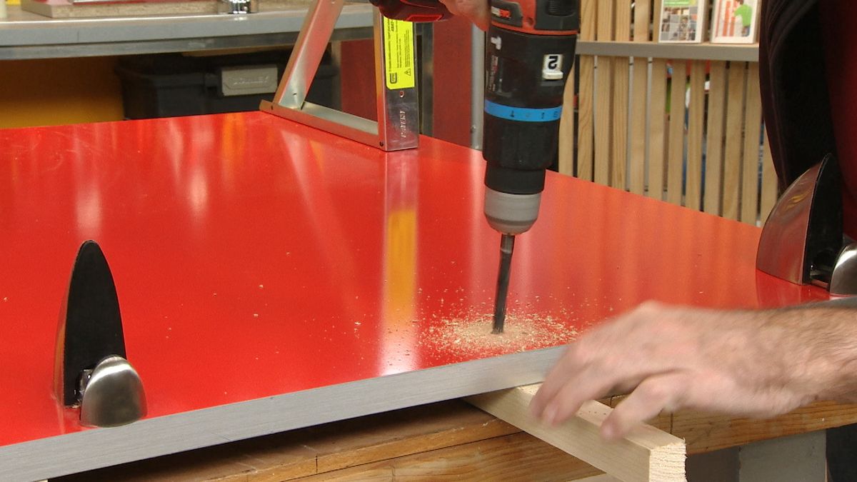 Mesa abatible de cocina paso 10