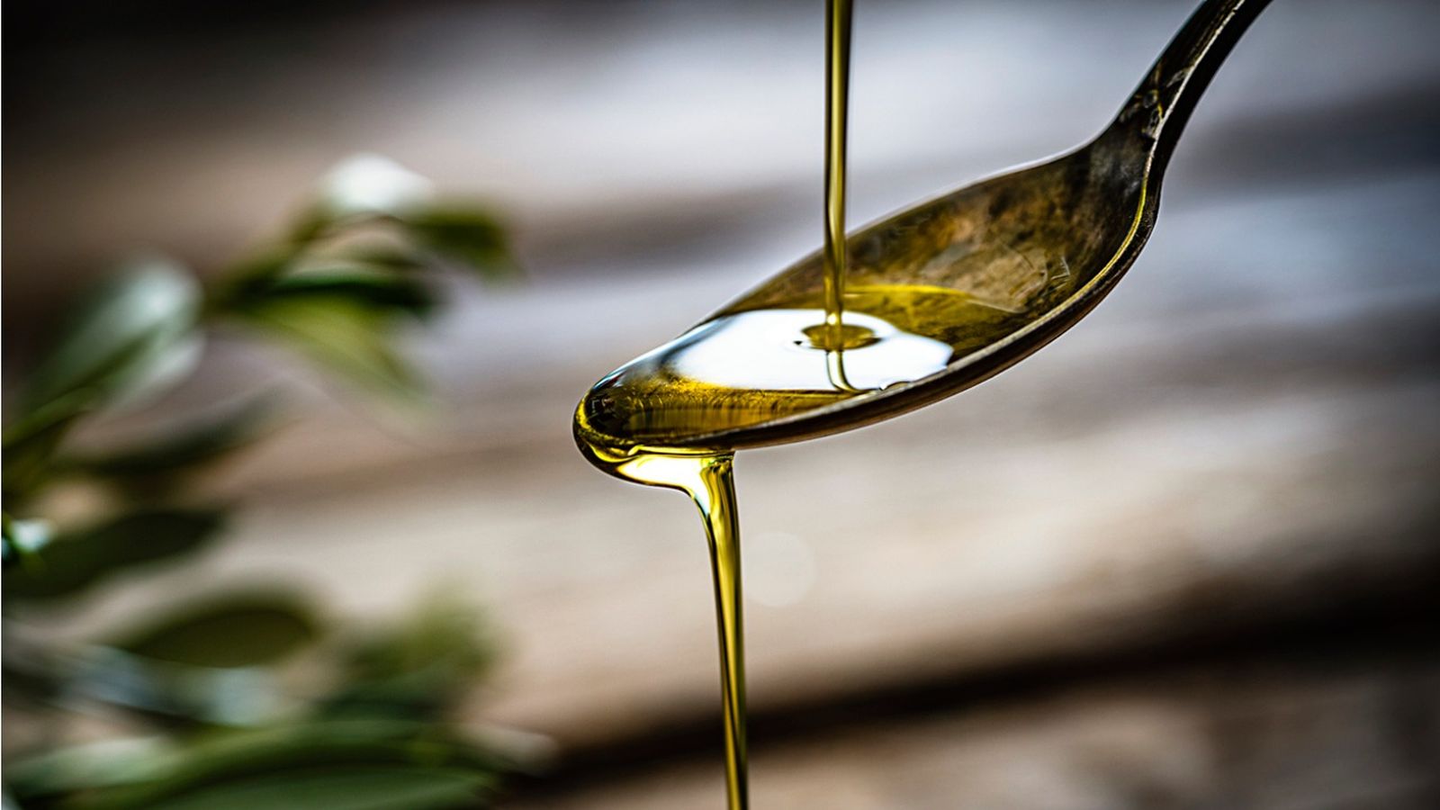 Las existencias de aceite de oliva virgen extra están a punto de agotarse