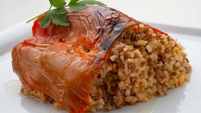 Pimientos rellenos de arroz y carne, receta de Karlos Arguiñano